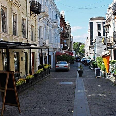 Nataly Apartament-Old Tbilisi Center Ngoại thất bức ảnh