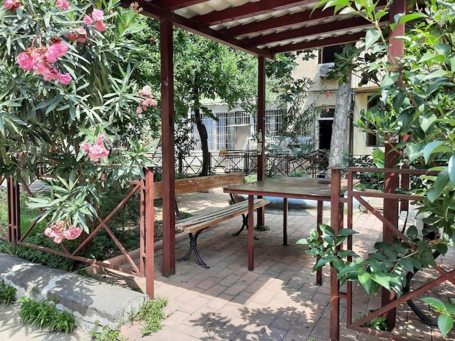 Nataly Apartament-Old Tbilisi Center Ngoại thất bức ảnh